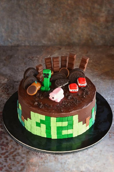Minecraft torta készítése házilag - doboskrém recept - fondant Minecraft figurák egyszerűen